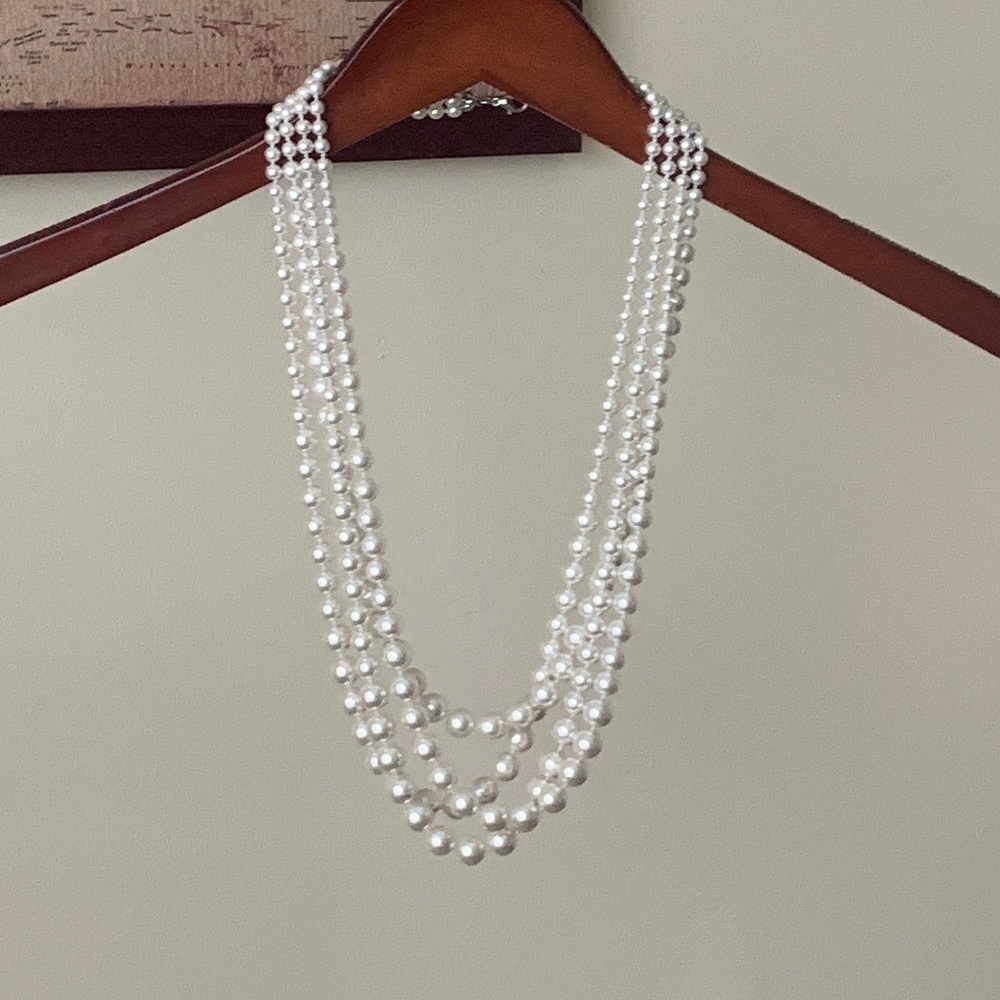 Charming Charlie layered pearl necklace
